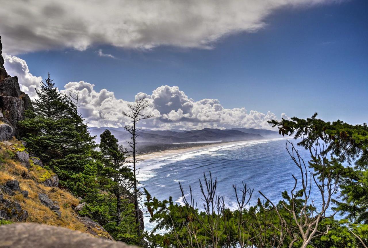 Oceanfront Escape With Pacific Views Surf And Explore Arch Cape Buitenkant foto